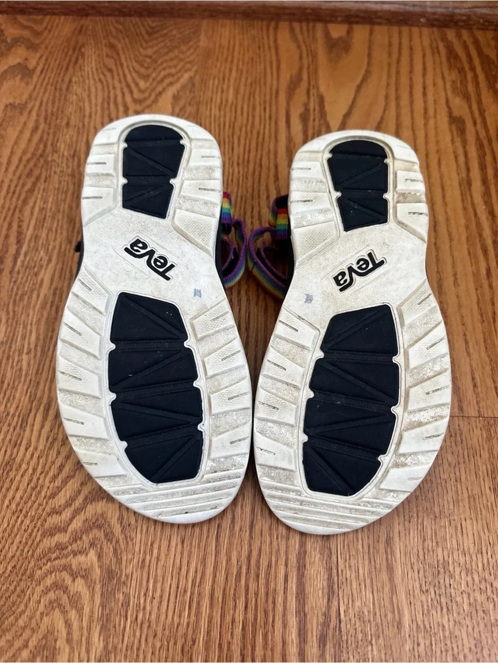 TEVA Hurricane XLT Sandals Kids Size 2 Rainbow